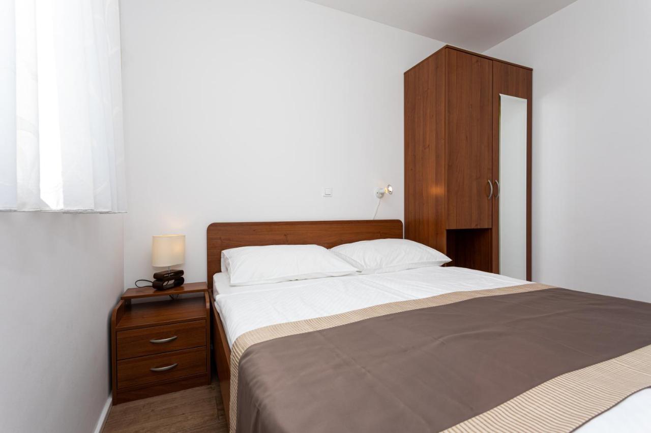 Apartments Crnekovic V Baška Dış mekan fotoğraf