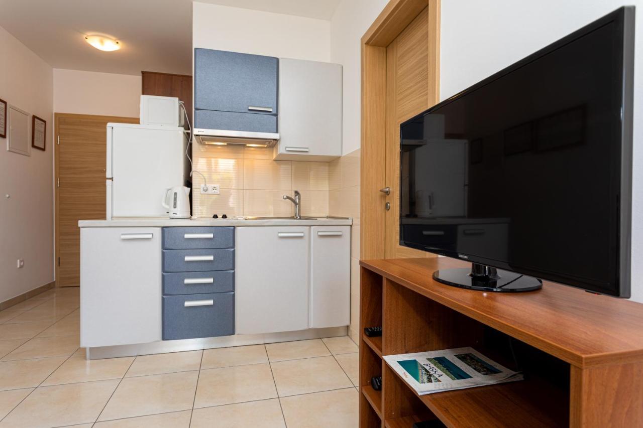 Apartments Crnekovic V Baška Dış mekan fotoğraf