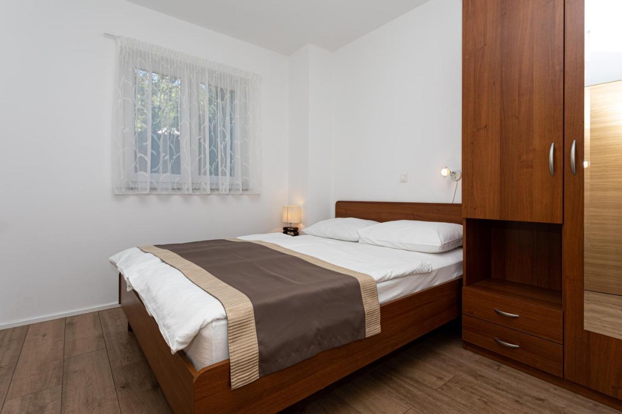Apartments Crnekovic V Baška Dış mekan fotoğraf