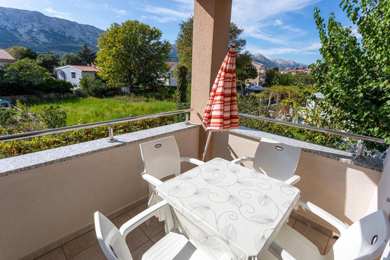 Apartments Crnekovic V Baška Dış mekan fotoğraf
