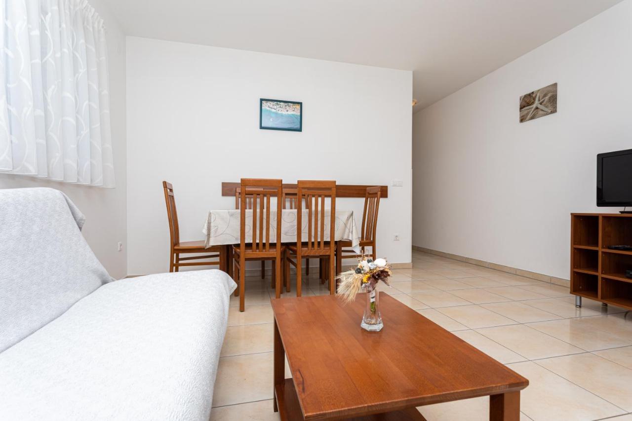 Apartments Crnekovic V Baška Dış mekan fotoğraf