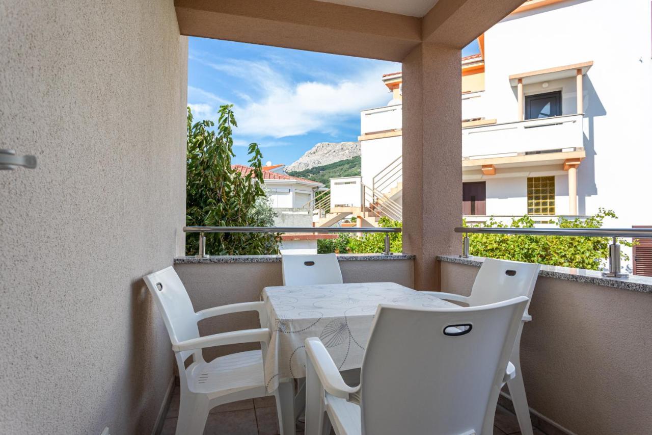 Apartments Crnekovic V Baška Dış mekan fotoğraf