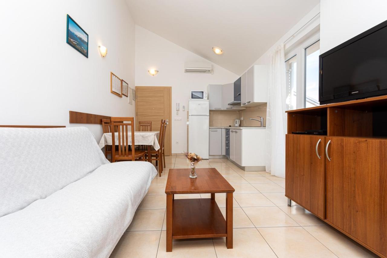 Apartments Crnekovic V Baška Dış mekan fotoğraf