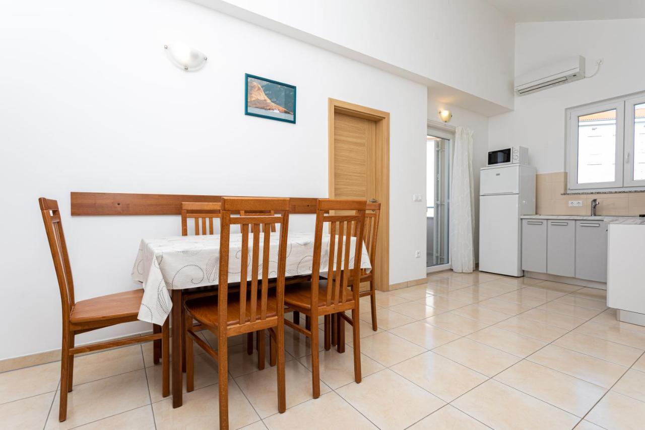 Apartments Crnekovic V Baška Dış mekan fotoğraf