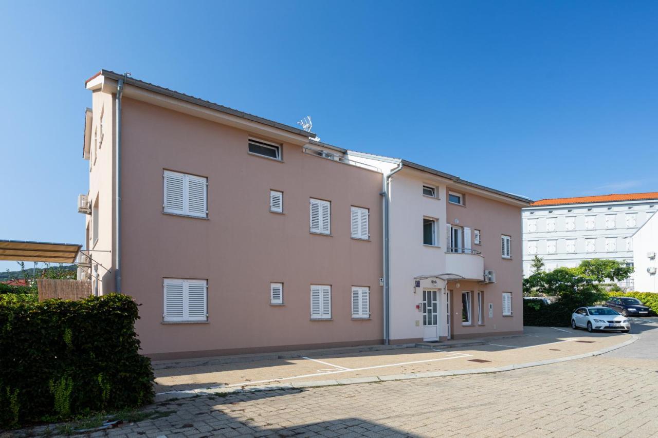 Apartments Crnekovic V Baška Dış mekan fotoğraf